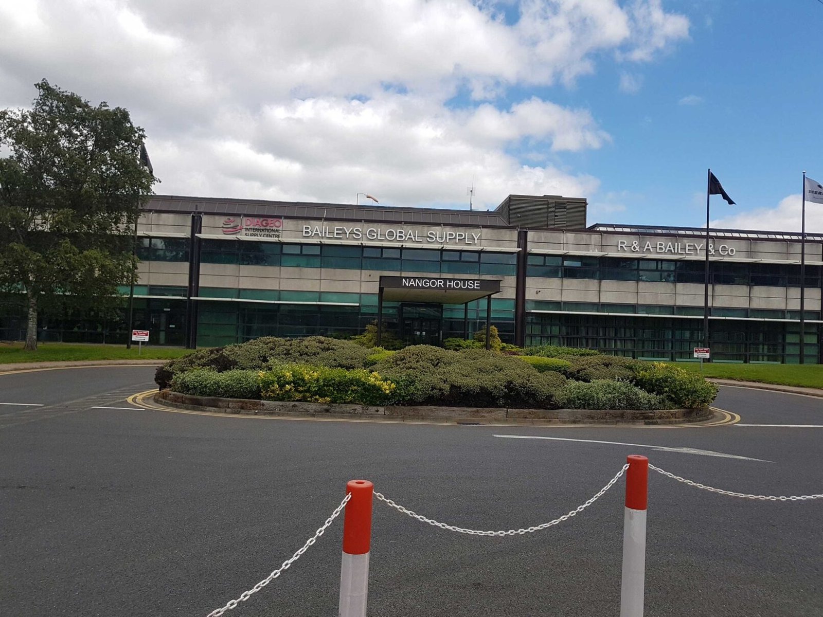 baileys-entrance-before-2-1612x1209